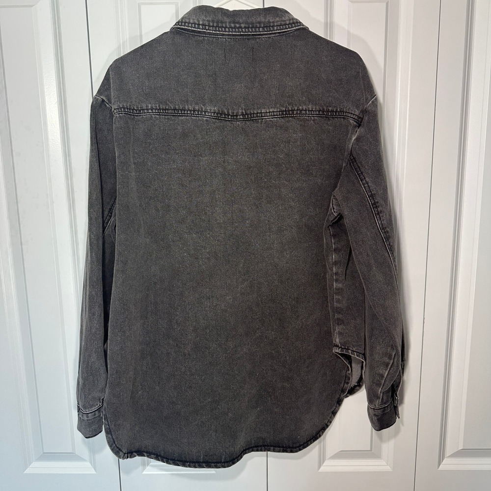 VICI Denim Shacket Womens Medium Black Faded Button Front Oversized Stone Washed - Picture 4 of 4